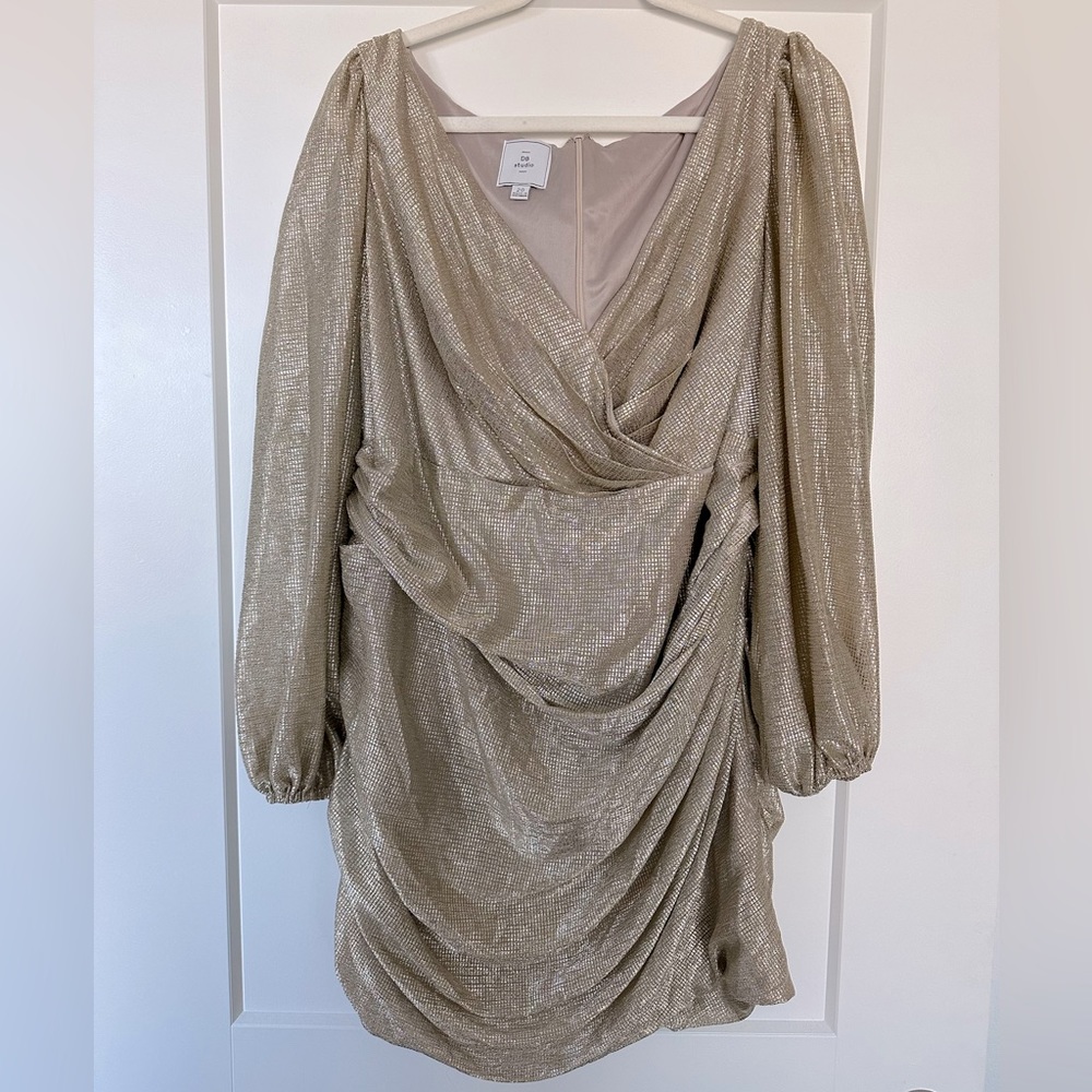David’s Bridal Size 20 Long Sleeve Gold Metallic Dress